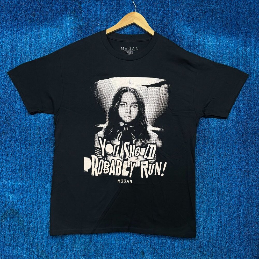 Megan “You Should Probably Run!” Graphic Horror Movie T-Shirt Size Large